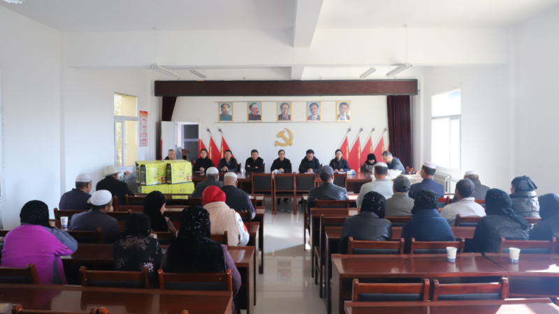 2138cn太阳集团城党委赴定点帮扶村调研慰问